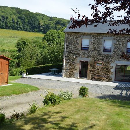 Cosy Chalet With Private Garden In Normandy Isigny-le-Buat Exterior photo