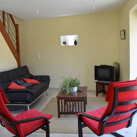 Cosy Chalet With Private Garden In Normandy Isigny-le-Buat Exterior photo