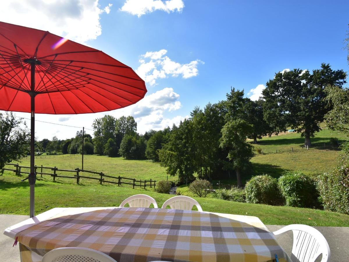 Cosy Chalet With Private Garden In Normandy Isigny-le-Buat Room photo