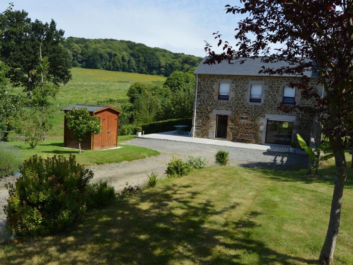 Cosy Chalet With Private Garden In Normandy Isigny-le-Buat Room photo