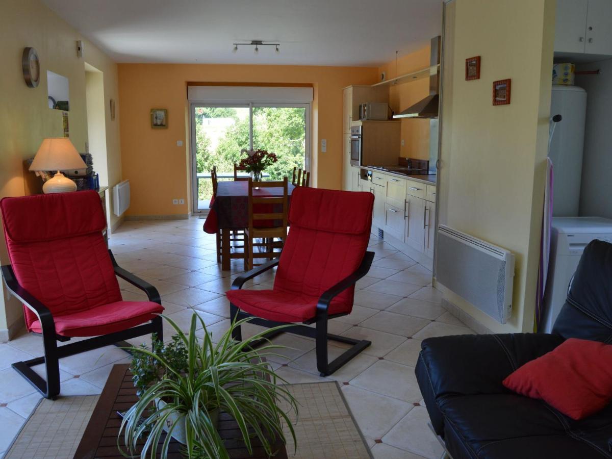 Cosy Chalet With Private Garden In Normandy Isigny-le-Buat Exterior photo